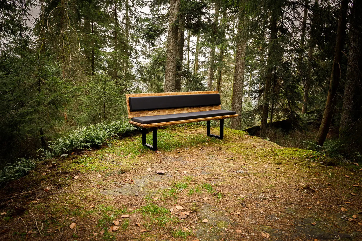 Massivholzbänke